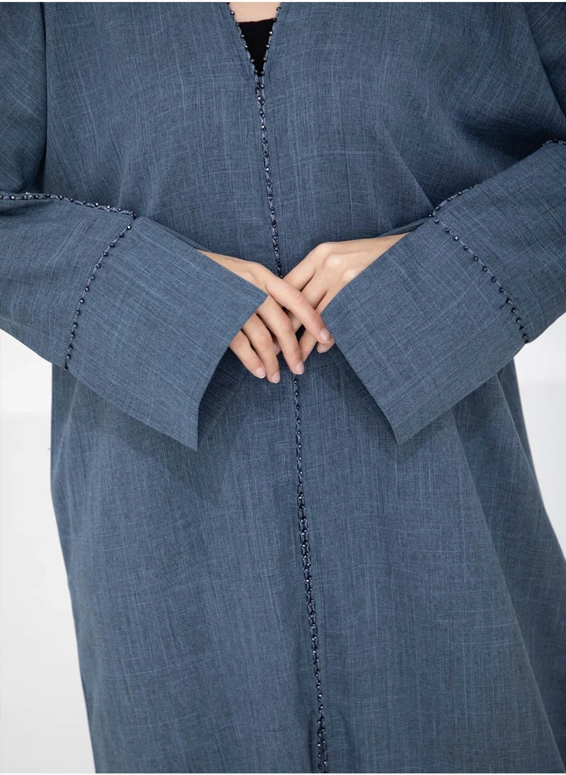 أم سكوير فاشن Ember Grace V-Neck Embroidered Abaya With Matching Headscarf