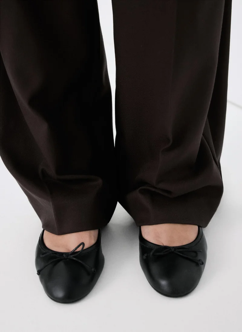 Mango 99-NEGRO Leather Ballet Flats With Bow for Women | Best Price UAE