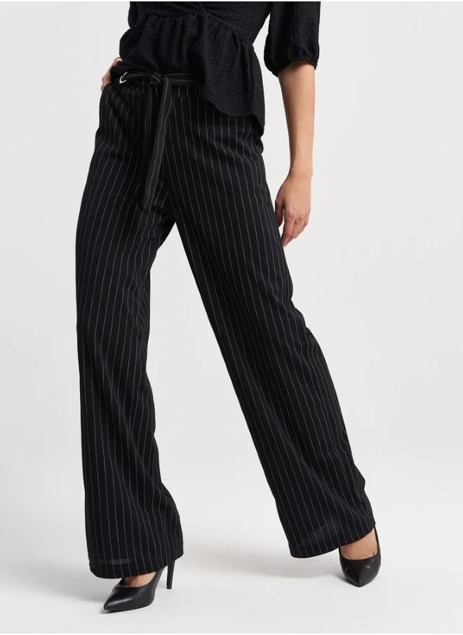 هايليز Black Pinstripe Set