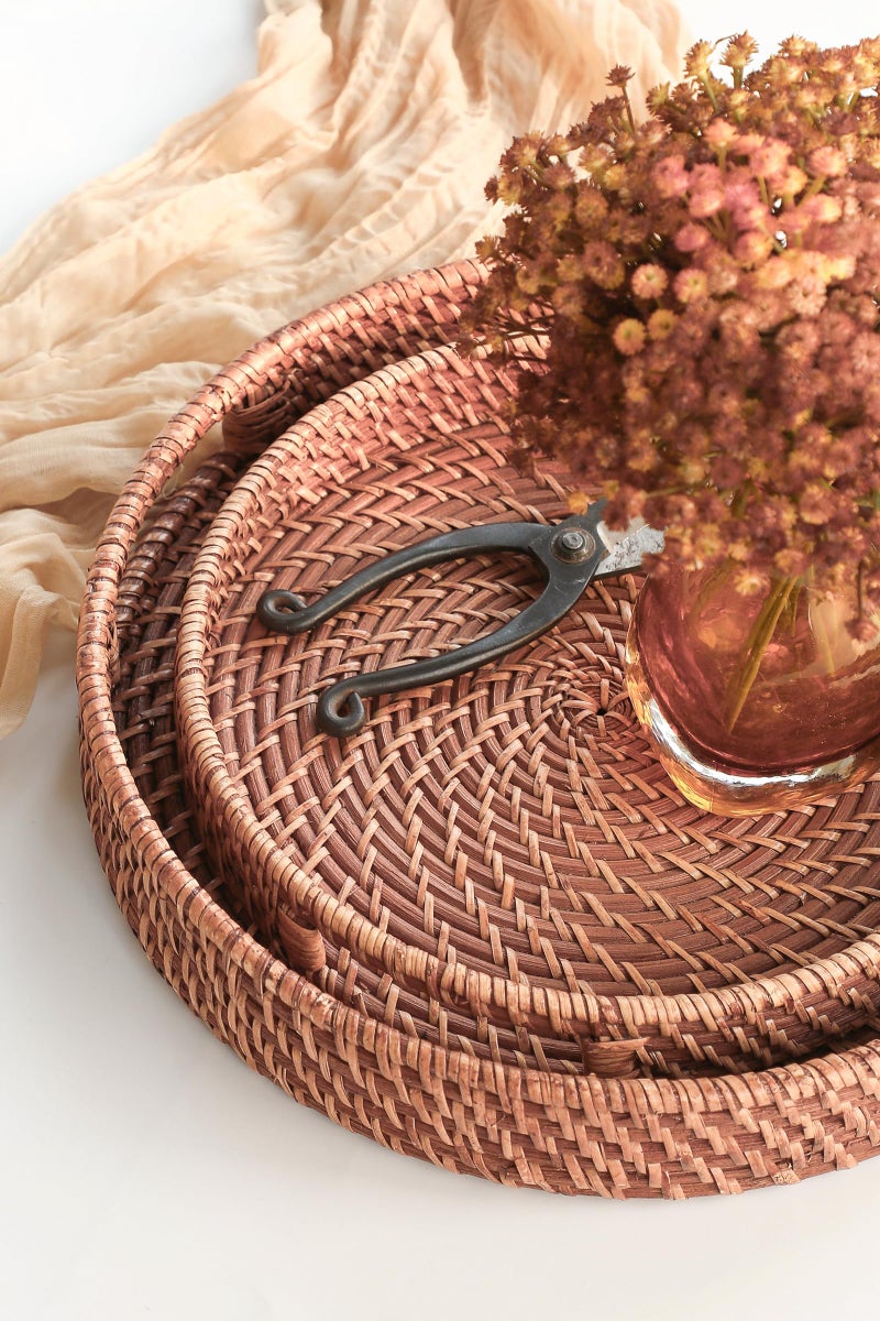HITOMEN 14.2" Hand-Woven Round Rattan Serving Tray Decorative Ottoman Wicker Platter with Handles for Coffee Table, Breakfast, Drinks, Snack, Bread, Fruit, Vegetables (Honey Brown-L) - Image 5