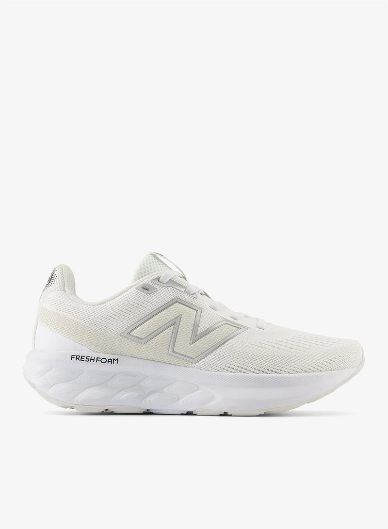 New Balance 520 Sports Shoes - Image 1