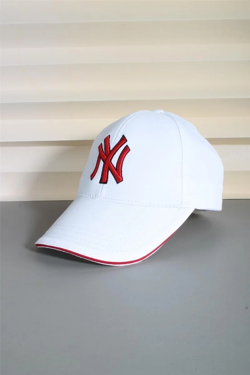 كابيلو White Ny New York Colorful Striped Adjustable Hat 24SAPKAFNY