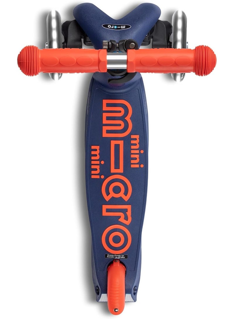 Micro مايكرو كيكبورد - سكوتر ميني ديلوكس القابل للطي مع إضاءة LED، ثلاثي العجلات، توجيه بالميل، سكوتر مايكرو مصمم سويسريًا مع عجلات مضيئة، للأطفال من عمر 2-5 سنوات (متعدد الألوان) - Image 3