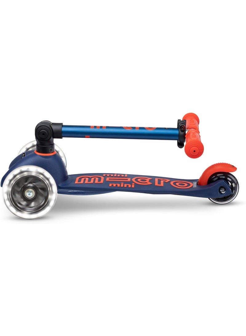 Micro مايكرو كيكبورد - سكوتر ميني ديلوكس القابل للطي مع إضاءة LED، ثلاثي العجلات، توجيه بالميل، سكوتر مايكرو مصمم سويسريًا مع عجلات مضيئة، للأطفال من عمر 2-5 سنوات (متعدد الألوان) - Image 4