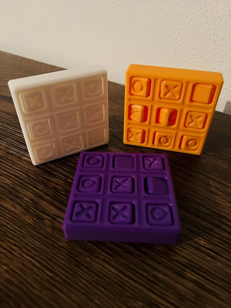 3D CUBES لعبة إكس أو صغيرة على شكل سلسلة مفاتيح، عبوة من 1، لوحات ملونة، حجم محمول للسفر، لعبة مجسمة، متعددة الألوان - Image 5