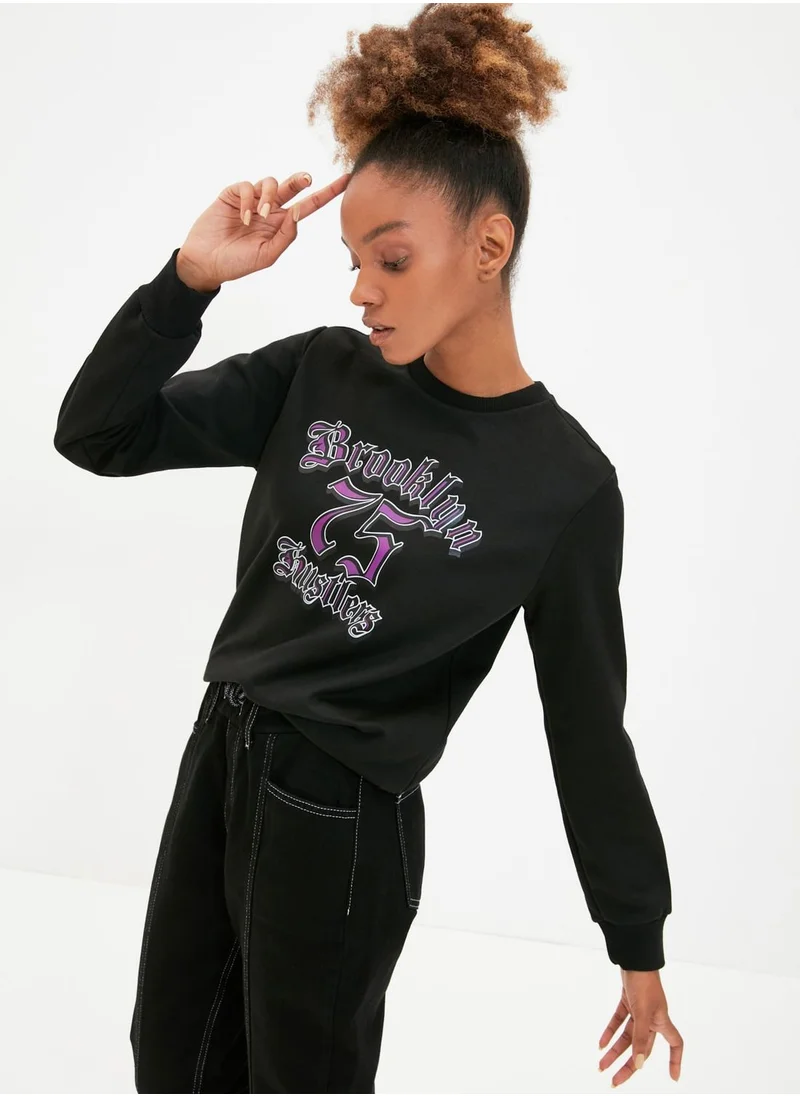 trendyol Graphic Knitted Sweatshirt