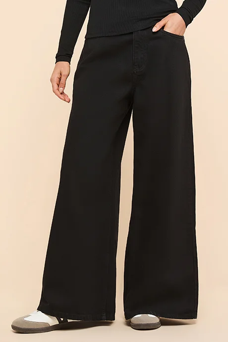 أر أند بي Solid Wide Leg Jeans With Button Closure