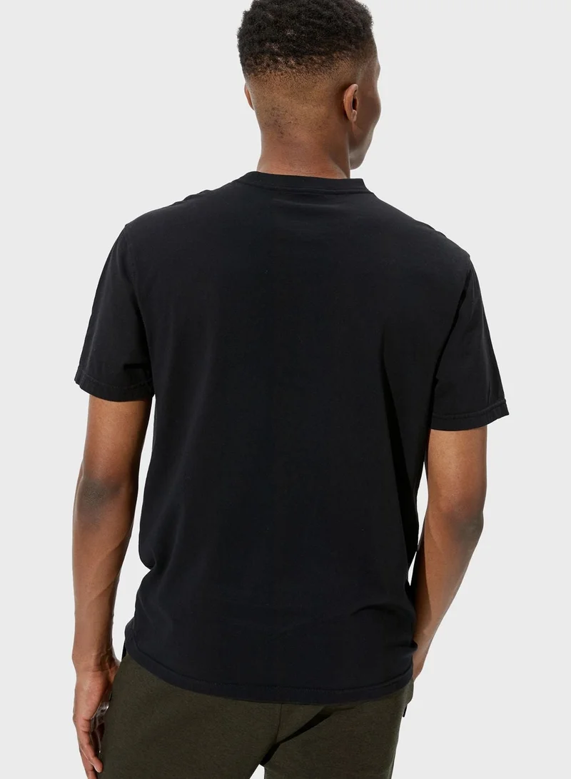 American Eagle Essential Crew Neck T-Shirt