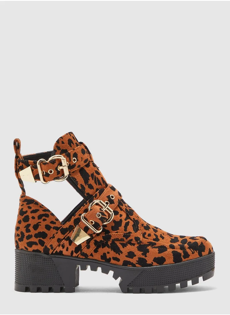 Missguided Cut Out Double Buckle Ankle Boot - Leopard