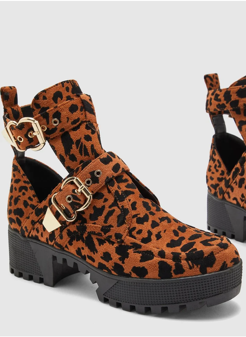 Missguided Cut Out Double Buckle Ankle Boot - Leopard