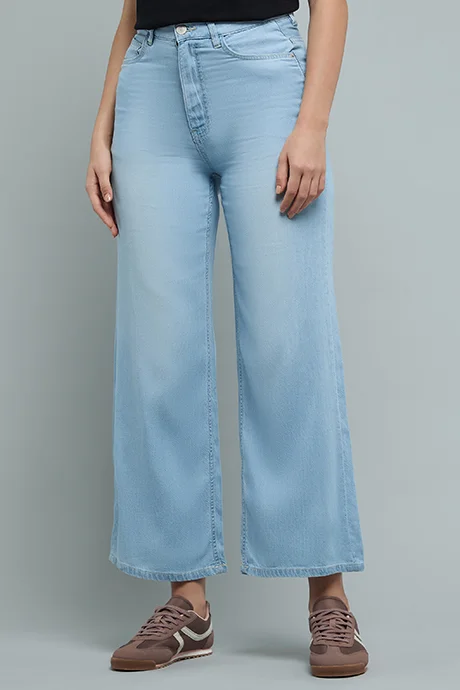 أر أند بي Washed Flared Jeans with Button Closure