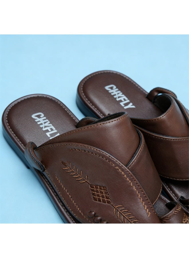 Men Arabic Style Brown Faux Leather Toe Ring Slide Sandals, Traditional Embroidery Pattern Platform Flat Slippers, Soft Anti-Slip Casual Summer Slides Matching Thobe for Indoor & Outdoor Daily Wear - Image 3