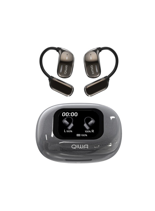سماعات QIWA-JM16 اللاسلكية بتقنية بلوتوث هي سماعات مزودة بتقنية الذكاء الاصطناعي للترجمة الفورية للغات. تدعم هذه السماعات اللاسلكية 3 في 1 أكثر من 150 لغة ولهجة، وتتميز بتقنية بلوتوث 5.4، كما تتيح الترجمة عبر تطبيق مخصص. مناسبة للسفر، والأعمال، وتعمل على أنظمة iOS وأندرويد. - Image 1