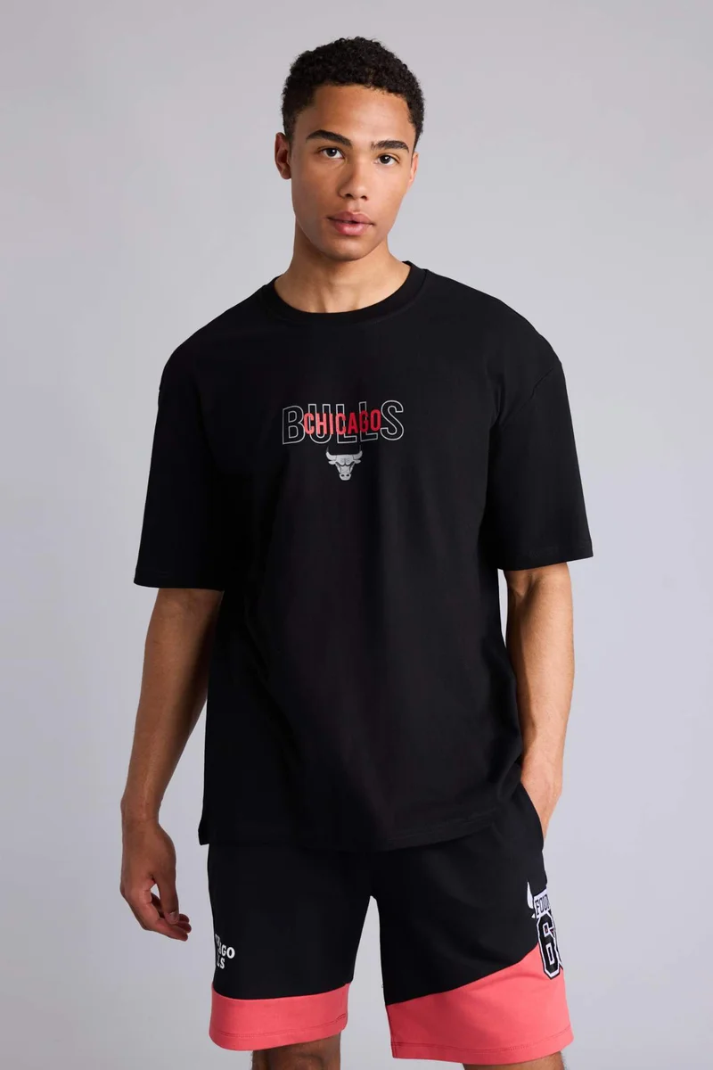 Defacto  NBA Chicago Bulls Oversize Short Sleeve T-Shirt  | Best Price UAE