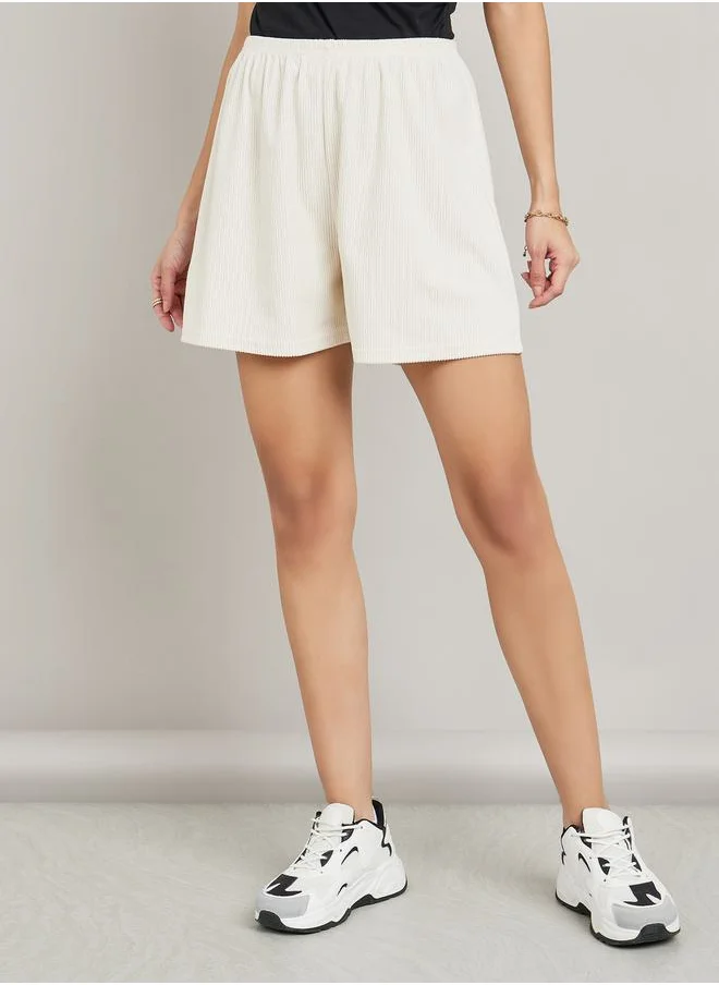 ستايلي Mid Rise Elasticated Waist Thigh Shorts