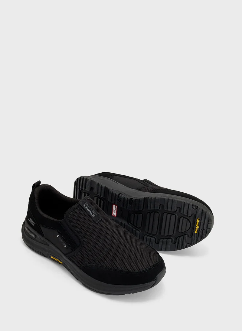 SKECHERS Go Walk Outdoor