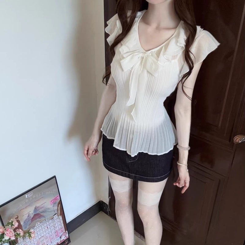 Korean Style Women's White V-Neck Short-Sleeve Ruffle T-Shirt - Image 2