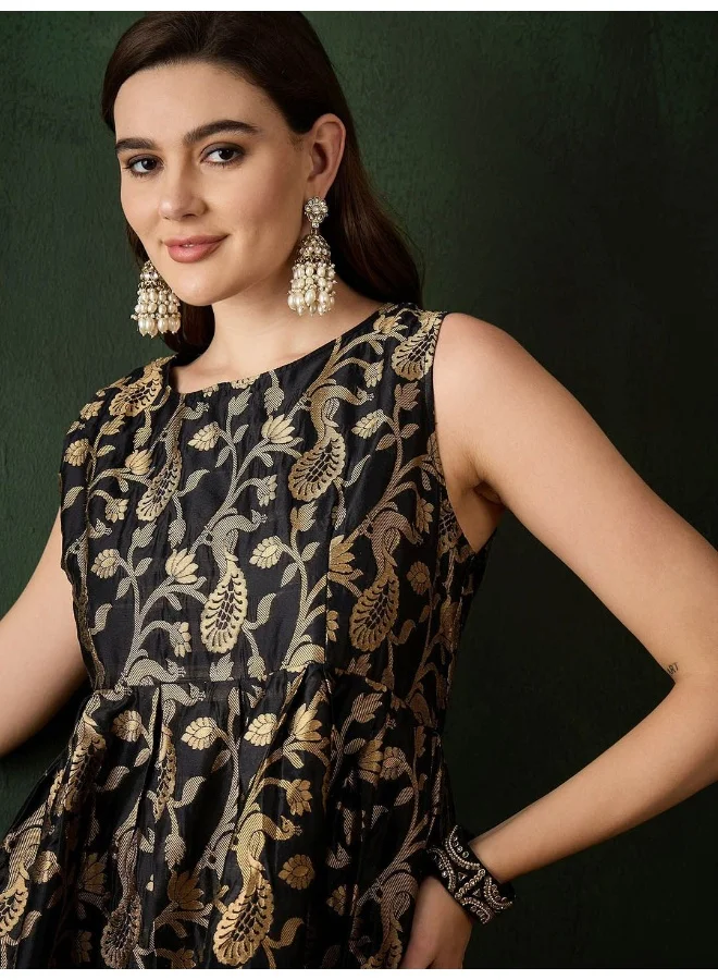 أيه كيه إس Black Banarasi Brocade Shift Dress