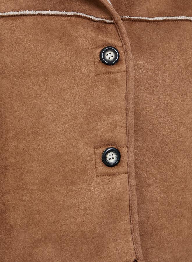 ستايلي جاكيت بقصة بوكسي وجلد سويدي مع فرو صناعي - Image 4