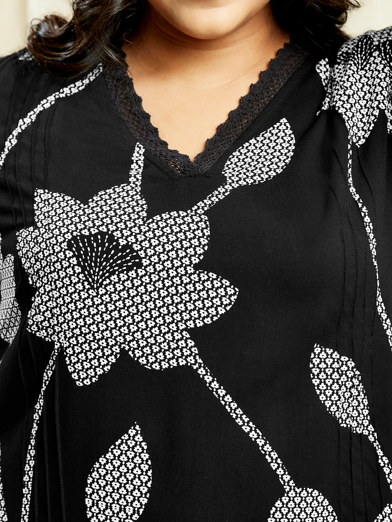 جلو باص Gloplus Black V-Neck Floral Print Lace Detail Tunic With Wide Leg Trousers Plus Size Co-Ord Set