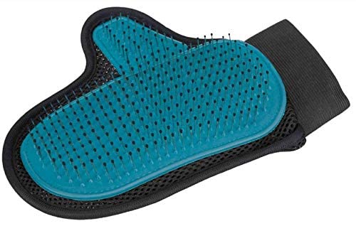 Trixie Fur Care Massage Gloves for Dogs, Grooms Your Pet While You Pet Them, Detangles and Removes Loose Hair, Gives Coat Silky Shine and Increases Blood Flow - 18 X 24 cm - Image 1