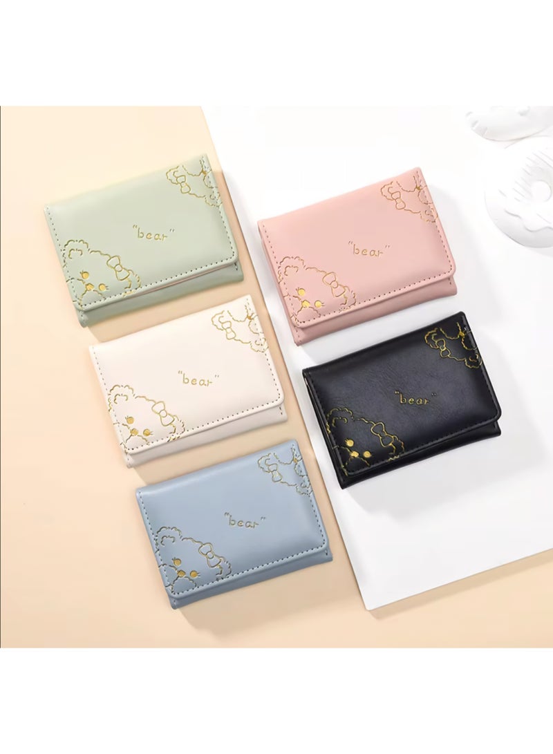 بير محفظة صغيرة أنيقة بتصميم دبدوب – متعددة الجيوب وتغلق بكبسونة عملية وسهلة الفتح والإغلاق / لون ازرق - Image 4