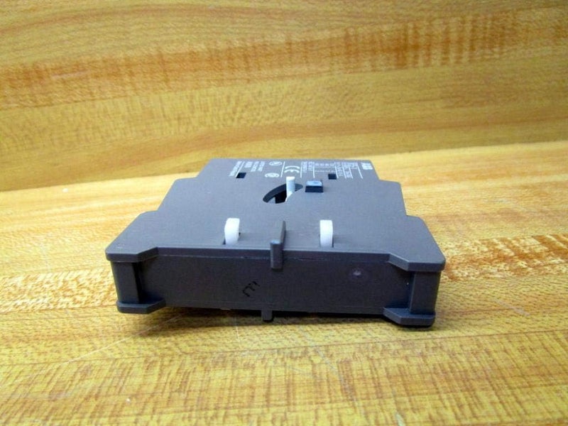 ABB VE51 MECHANICALELECTRICAL INTERLOCK FOR AAEAL940 CONNECTORS VE51 - Image 5