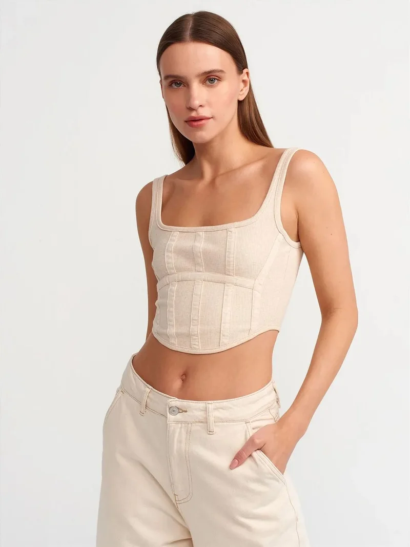 ديلفين Dilvin Fitted Crop Corset Top With Square Neckline