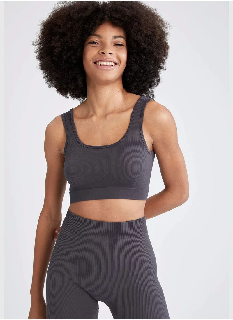 DeFacto Crew Neck Strappy Sports Bra