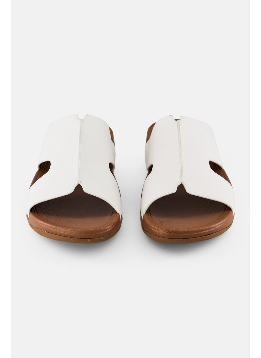English Laundry Men Slip On Arabic Sandals, White  - Image 2