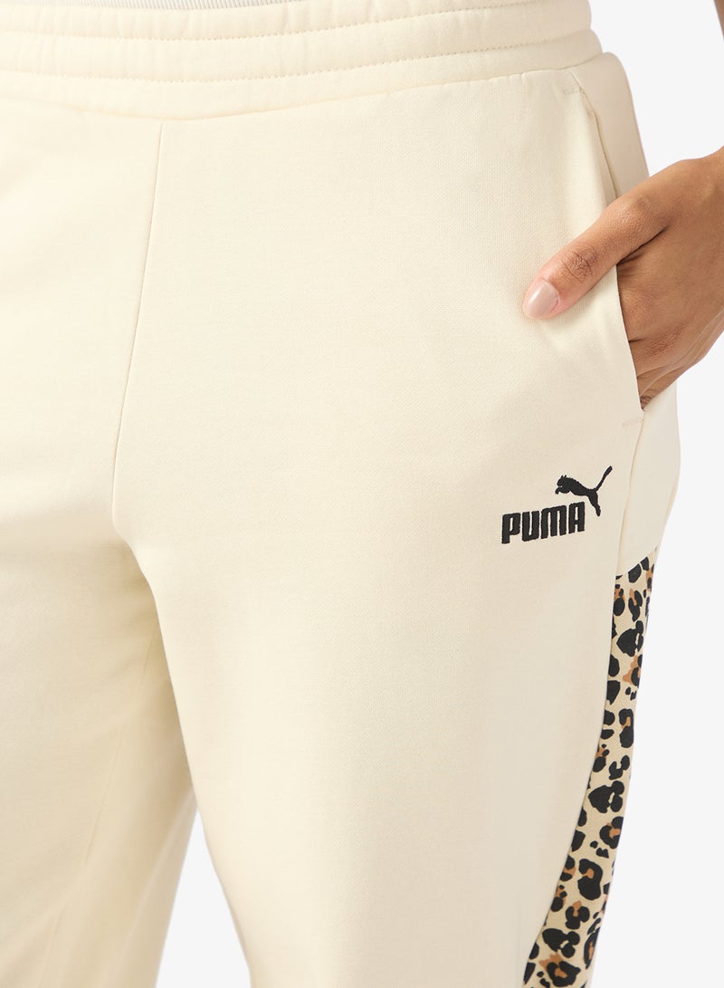 PUMA Essential Graphic Sweatpants - Image 3