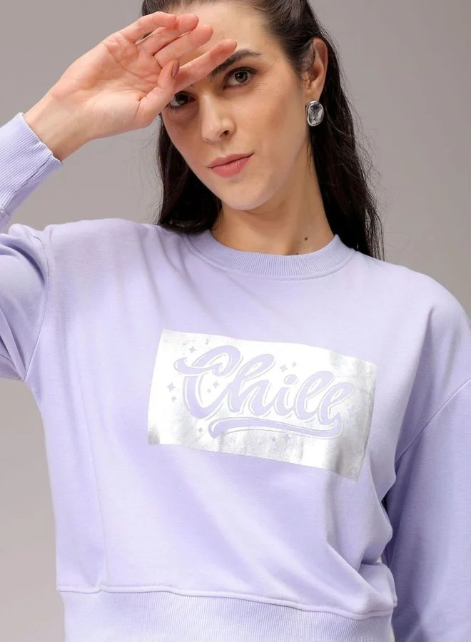 Women Relaxed Fit Typography Printed Crew Neck Long Sleeve Cropped Sweatshirt