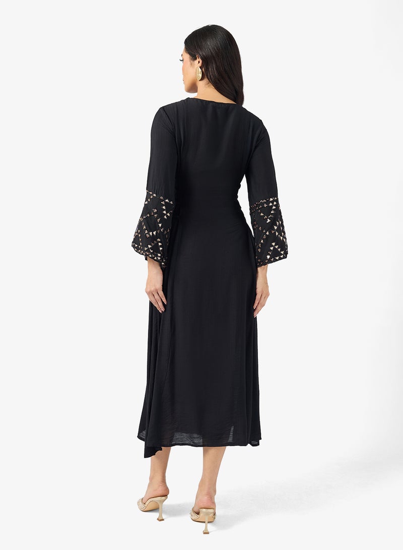 خزانة فستان مطرز - Image 2