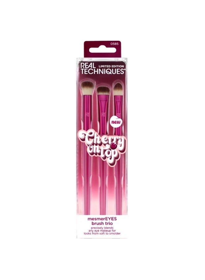 REAL TECHNIQUES Cherry On Top MesmerEYES Brush Trio, 3 Piece Set - Image 1