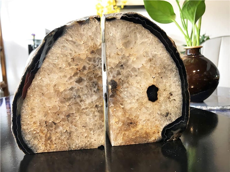 AMOYSTONE Black Geode Bookends Agate Decorative Book Ends for Shelves Heavy Duty Crystal Quartz Bookends with Rubber Bumpers(1 Pair, 3-4 LBS) - Image 4