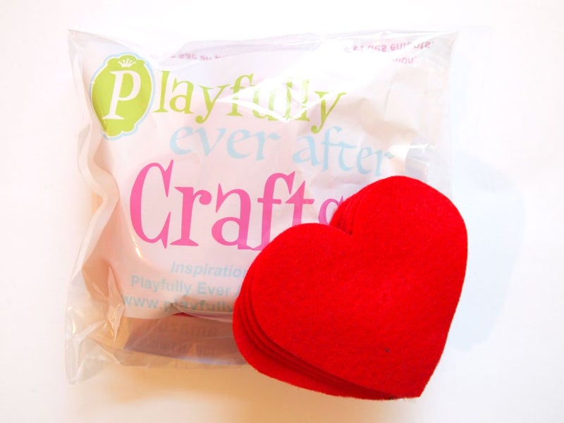 Playfully Ever After 3 Inch 28pc Felt Hearts (Red) - Image 2