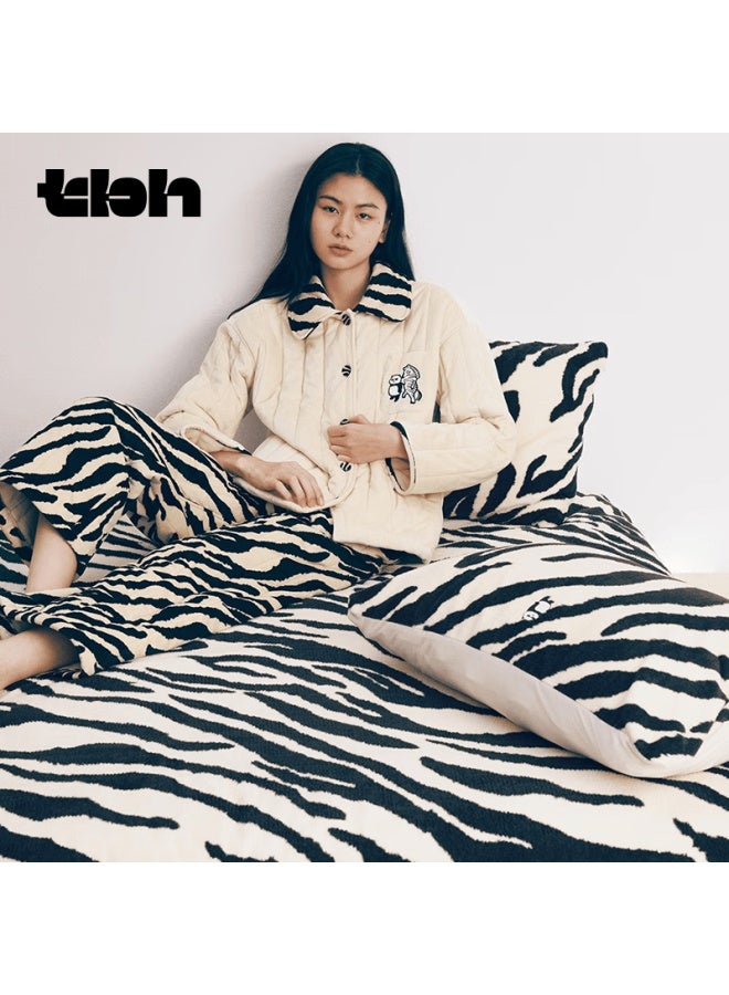 Tbh Panda Pompom Thick Quilted Homewear Set Zebra Print M - Image 1