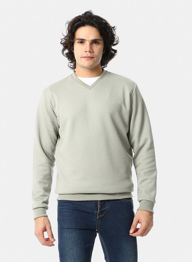 Red Circle V-Neck Fog Knitted Pullover - Image 1