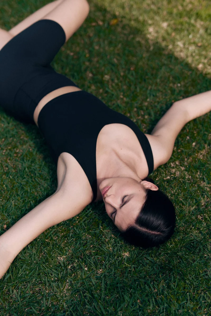 H&M Medium Support Yoga bra with SoftMove™ Lycra®