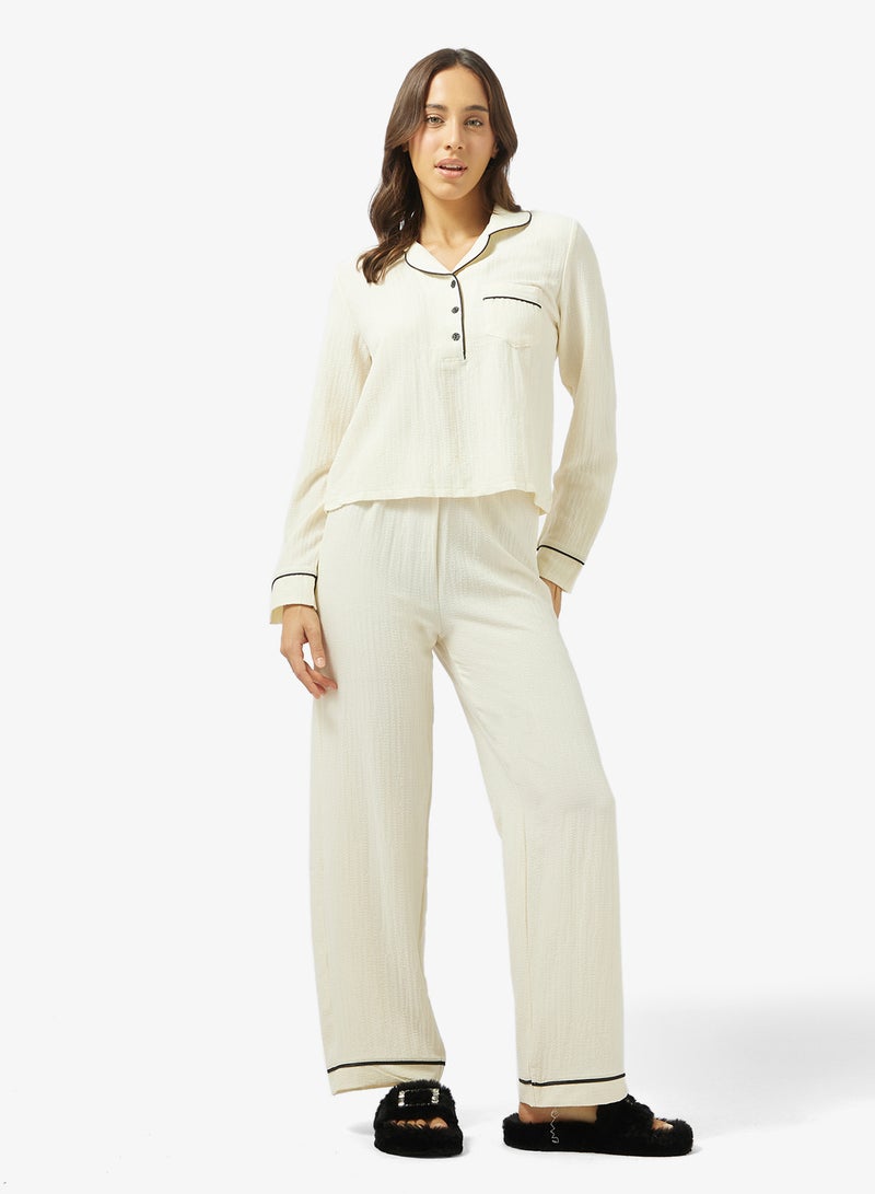 جينجر طقم قميص بيجامة بأزرار وزخارف متباينة - Image 5