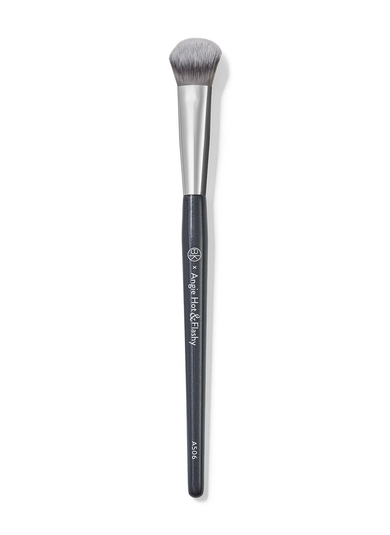 BK BEAUTY - BK Beauty Brushes - Angie hot & flashy A506 concealer - Viral Kitten Paw Face Brush - Under-Eye Concealing and Contouring - Makeup Brushes - Image 1