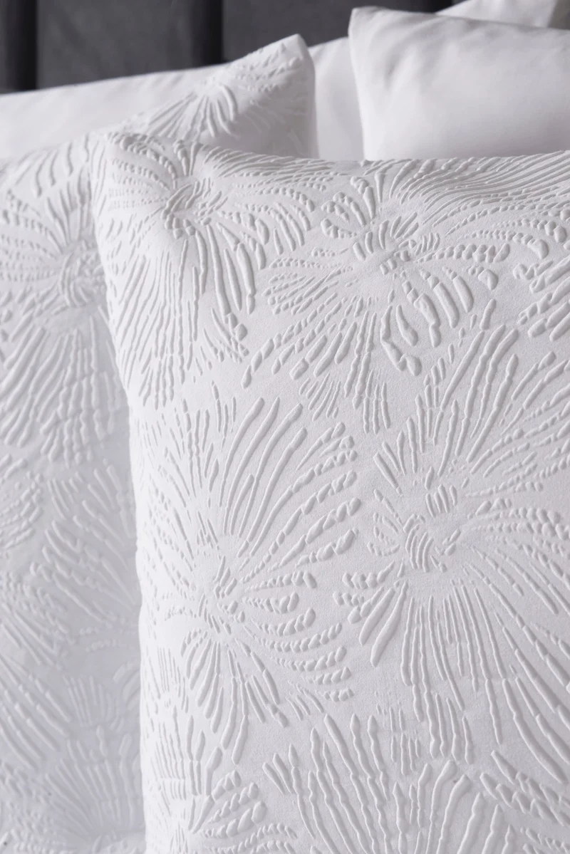 Matalan White Flower Embossed Duvet Set