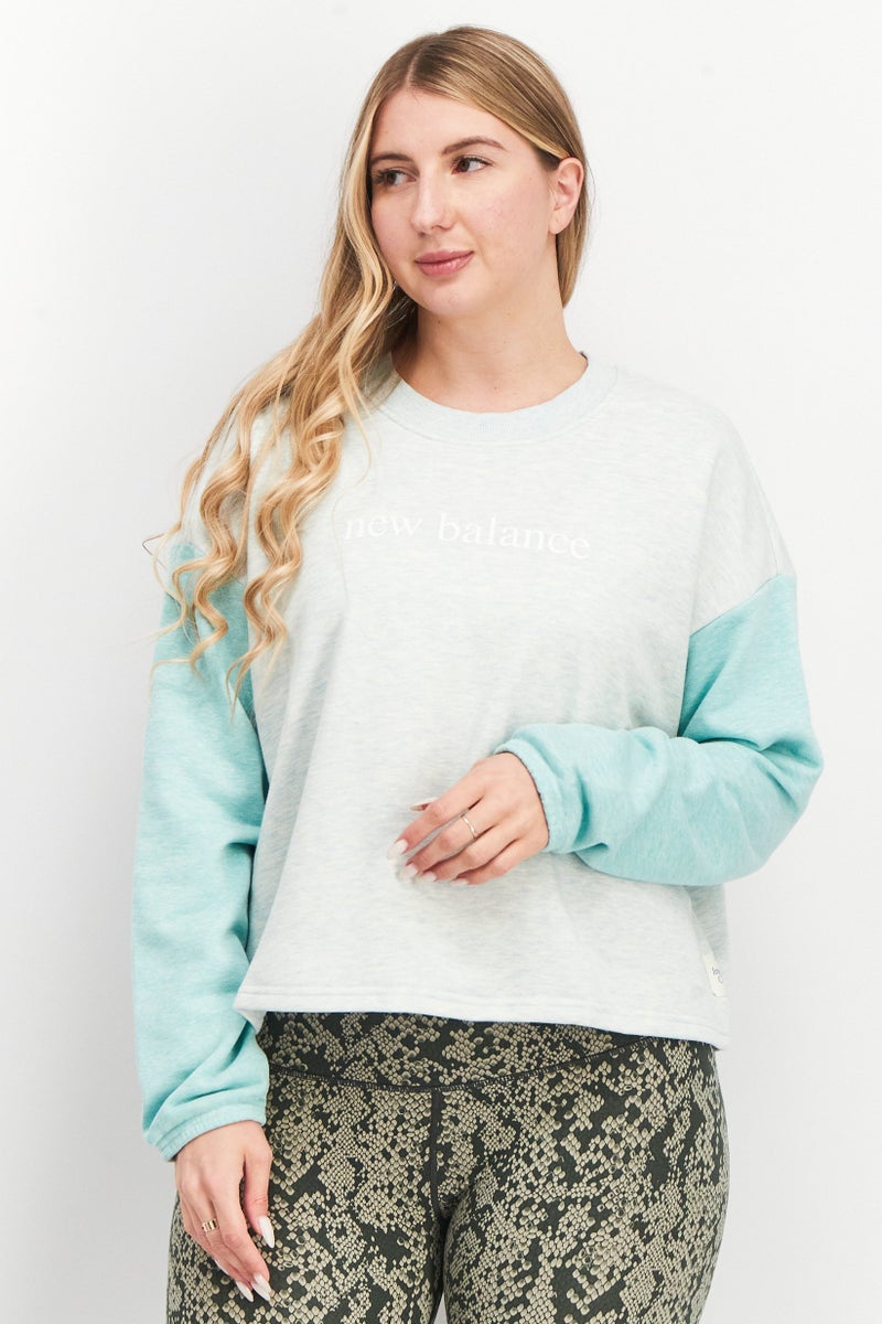 New Balance Women Oversized Long Sleeve Training Sweatshirt, Mint - Image 1