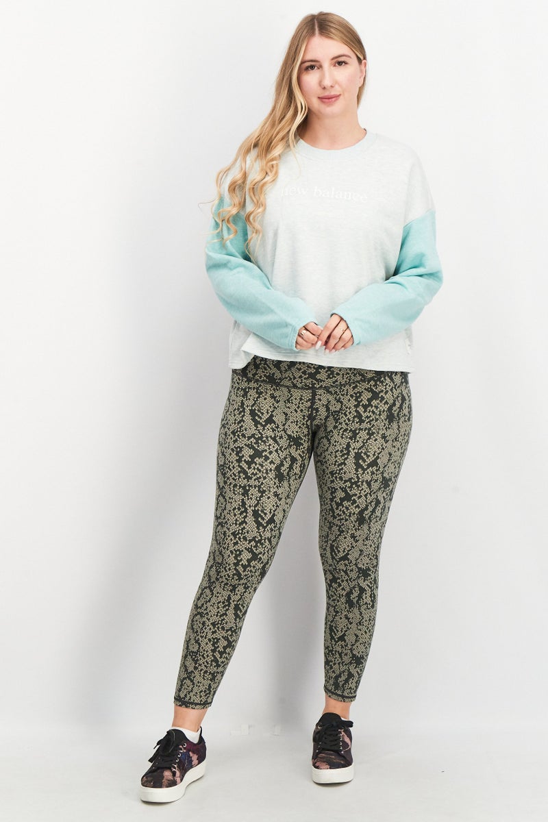 New Balance Women Oversized Long Sleeve Training Sweatshirt, Mint - Image 2