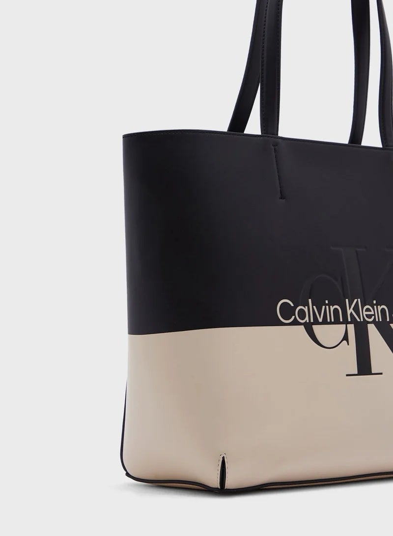 Calvin Klein Jeans Women's Two-Tone Handle Tote Bag Black/Beige K60K60977801R - Image 3