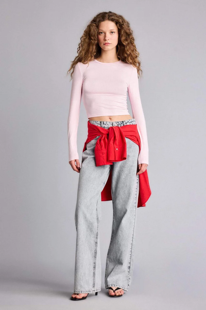 ديفاكتو Slim Fit Crew Neck Long Sleeve T-Shirt