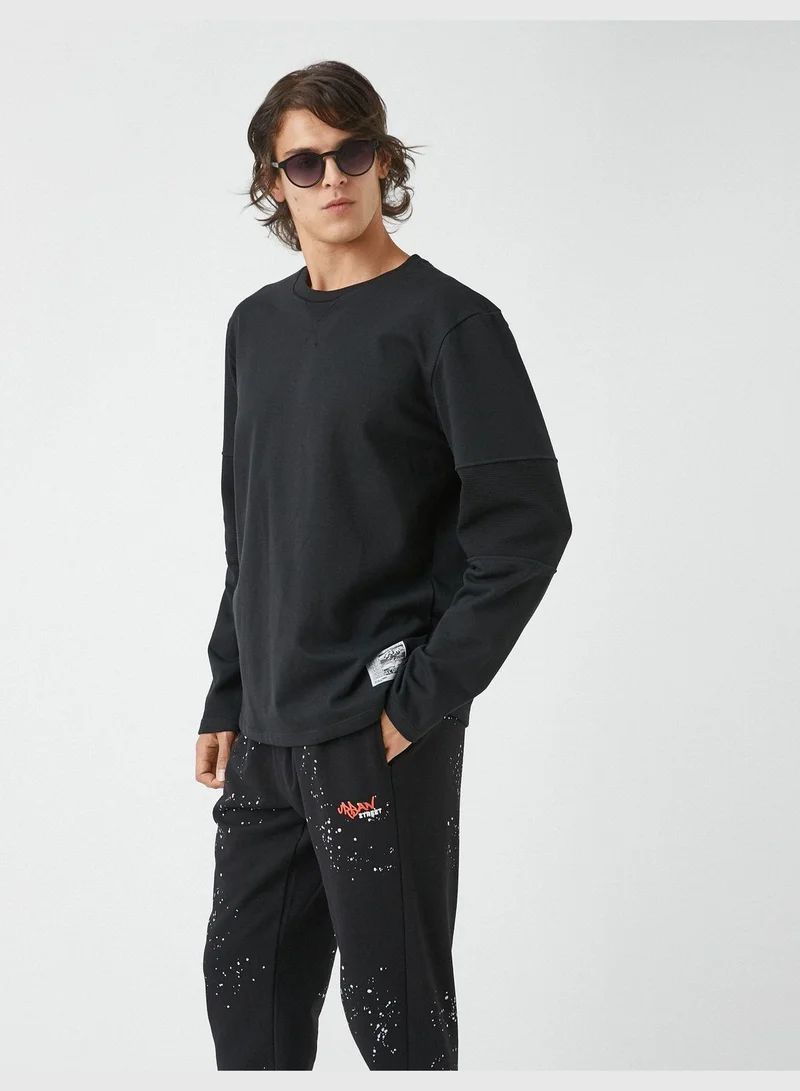 كوتون Crew Neck Patched Sweatshirt