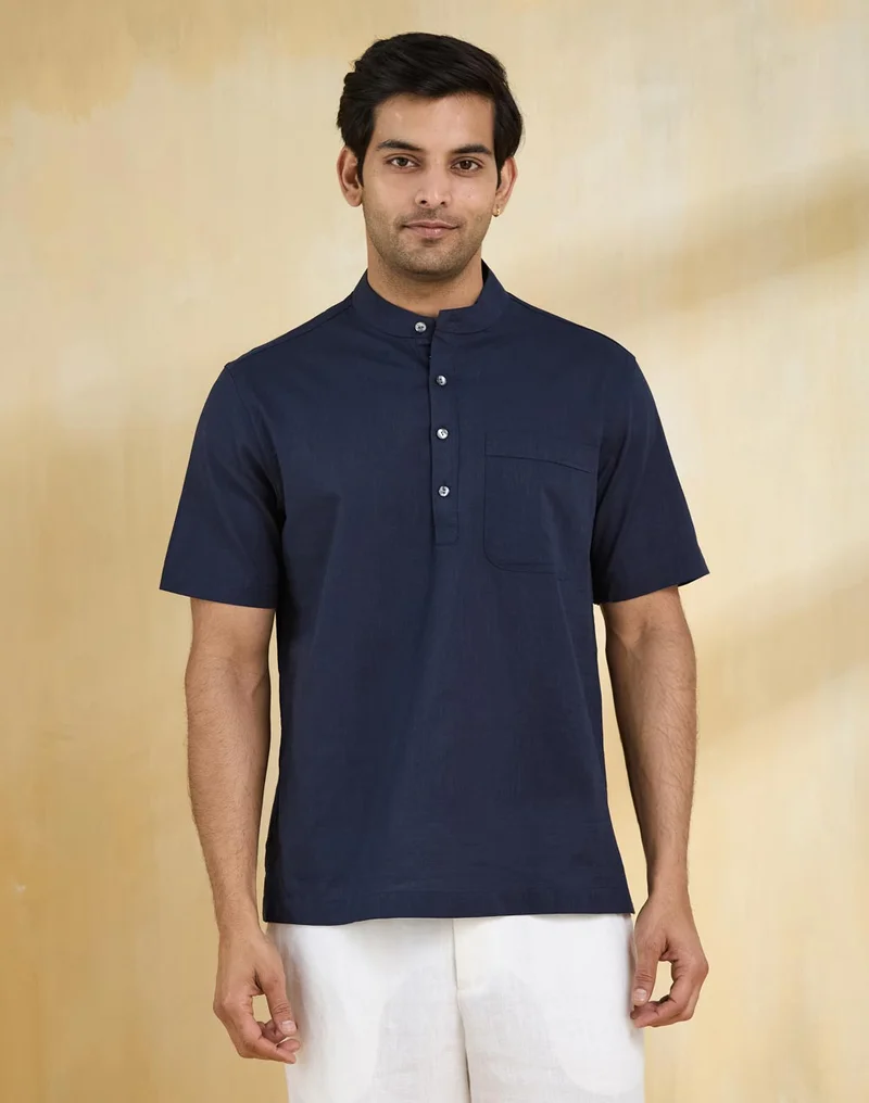 فاب انديا قميص قطني أزرق داكن بفتحة متوسطة