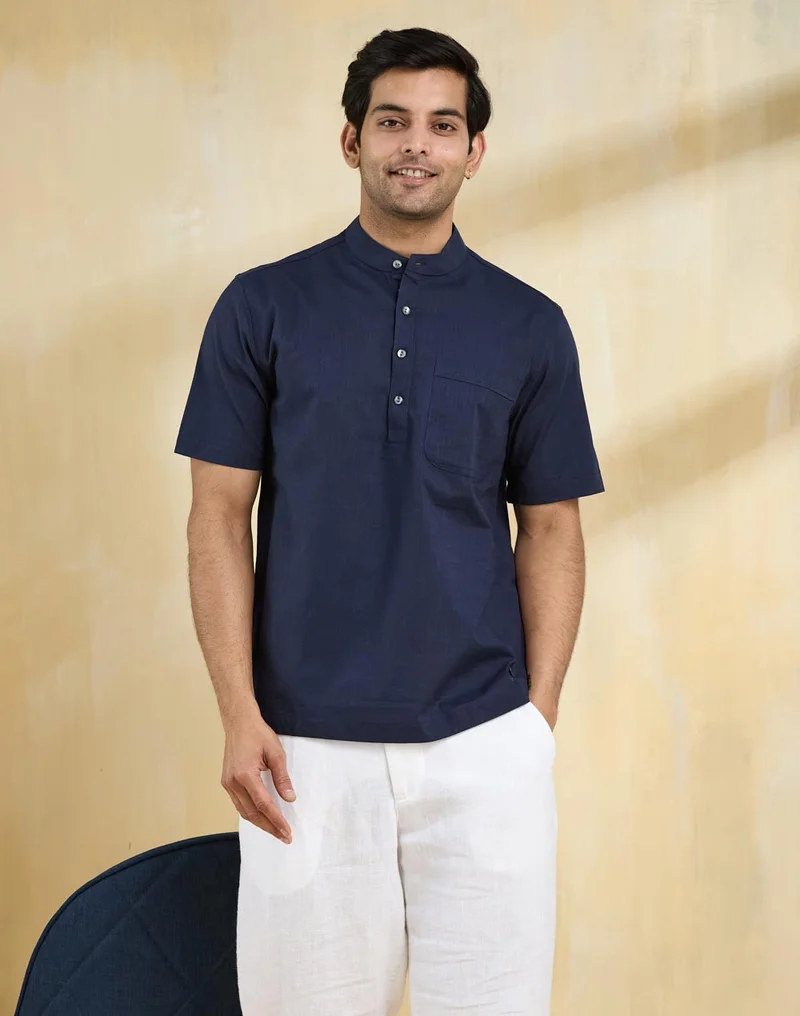 فاب انديا قميص قطني أزرق داكن بفتحة متوسطة