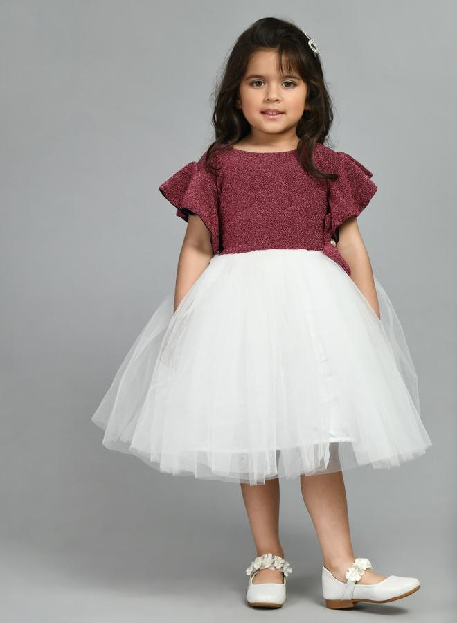 بيلا مودا فستان بيلا مودا بطول الركبة مزين بأكمام مكشكشة وشبكة مطرزة - Image 1